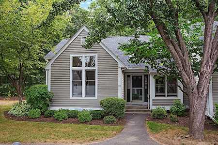 29 Brewster Lane #29 Acton, MA 01720
