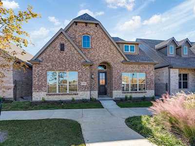 5620 Traveller Drive North Richland Hills, TX 76180