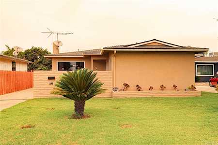 319 E Buffalo Avenue Santa Ana, CA 92706