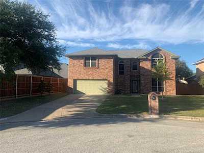 8521 Ellis Drive North Richland Hills, TX 76182