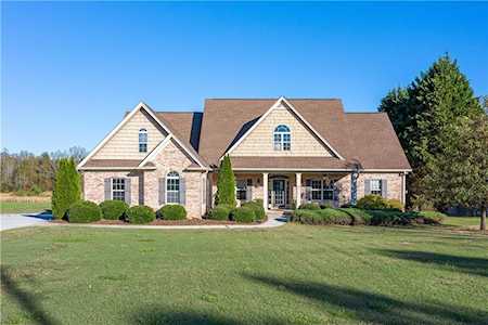 2463 Liberty Church Rd Temple, GA 30179