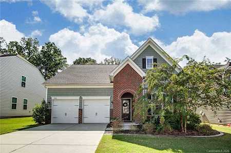 1916 Deer Meadows Dr Waxhaw, NC 28173