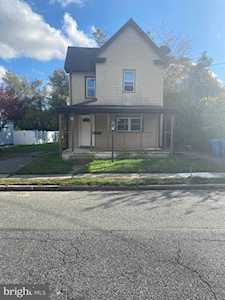 8 Oak St Glassboro, NJ 08028