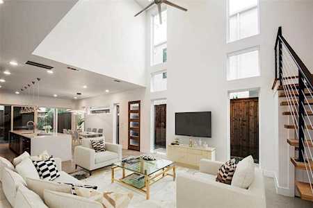 5011 Mission Avenue #B Dallas, TX 75206