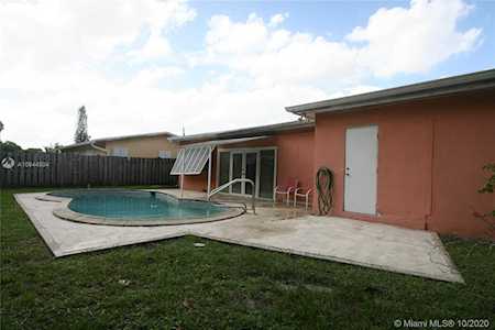 6580 NW 21st St Sunrise, FL 33313