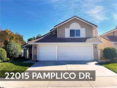 22015 Pamplico Dr Saugus, CA 91350