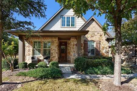 8633 Gracewood Drive Mckinney, TX 75070