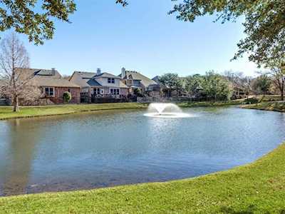 3933 Autumn Lane Bedford, TX 76021