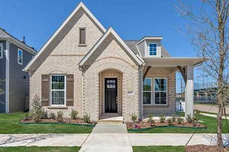 8871 Mandalay Street North Richland Hills, TX 76180