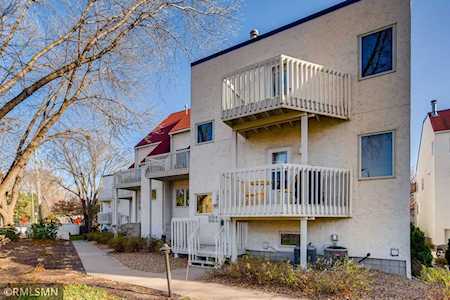 3012 Lake Shore Drive #B Minneapolis, MN 55416