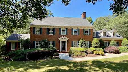 1135 Bridgewater Walk Snellville, GA 30078