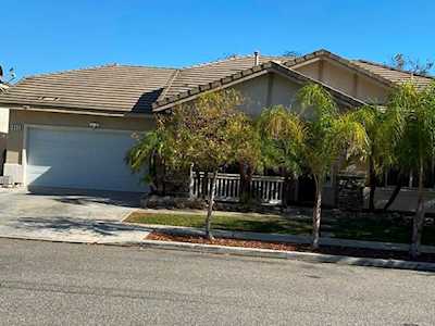 943 Hinckley Lane Fillmore, CA 93015