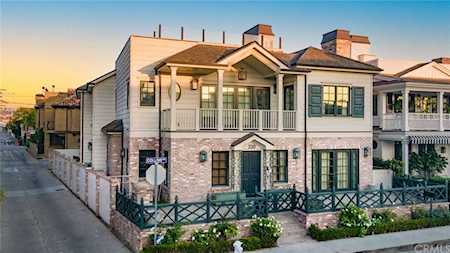 320 Collins Avenue Newport Beach, CA 92662