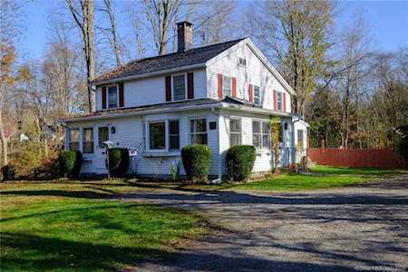 23 Washington Avenue Newtown, CT 06482