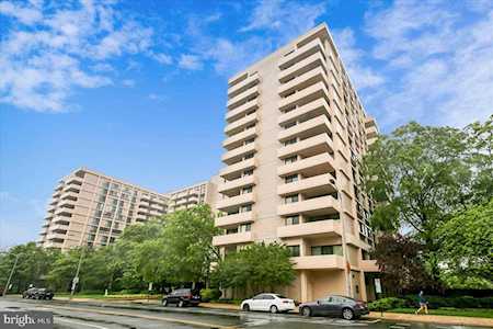 4141 Henderson Rd #423 Arlington, VA 22203