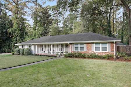 1672 Dunwoody Place NE Brookhaven, GA 30324