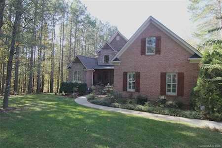 4779 River Hills Dr Denver, NC 28037