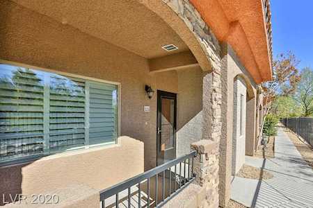 7701 Robindale Rd #123 Las Vegas, NV 89113