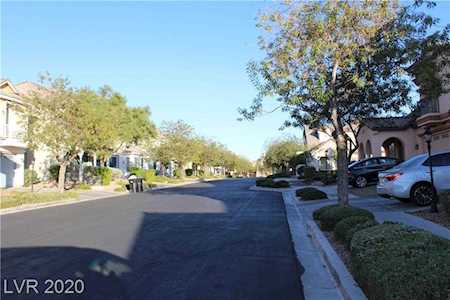 2839 Glistening Grove Ave Henderson, NV 89052