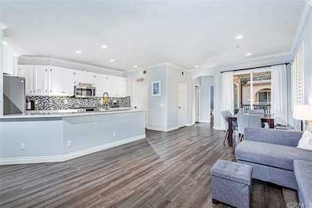 27 Ardmore Irvine, CA 92602