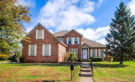 10101 Ivybridge Cir Louisville, KY 40241