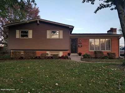 8711 Cottingham Way Louisville, KY 40258