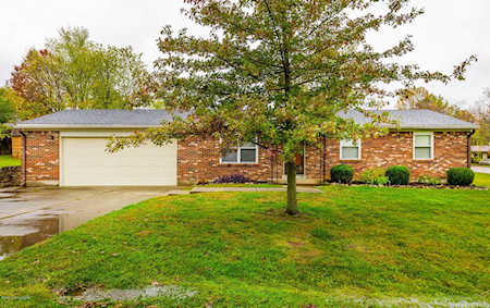 6817 Village Green Blvd Pewee Valley, KY 40056