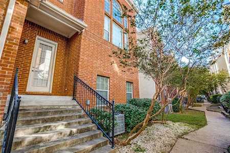 5827 Lewis Street Dallas, TX 75206