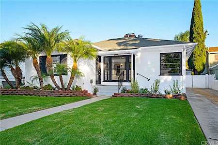 3464 Lewis Avenue Long Beach, CA 90807