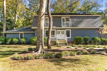 2548 Entrada Dr Virginia Beach, VA 23456