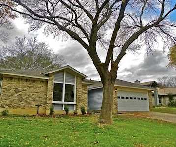7900 Swindon LN Austin, TX 78745
