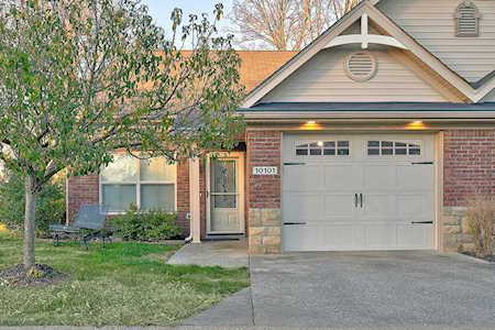 10101 Spruce Grove Dr Jeffersontown, KY 40299