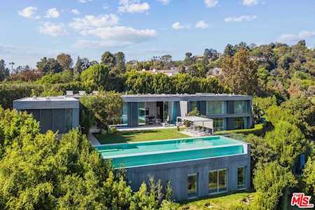 670 Perugia Way Los Angeles, CA 90077