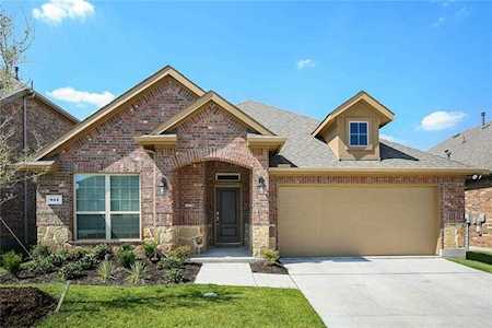 944 Bluebird Way Celina, TX 75009