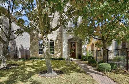 1015 Sunflower TRL Sunset Valley, TX 78745