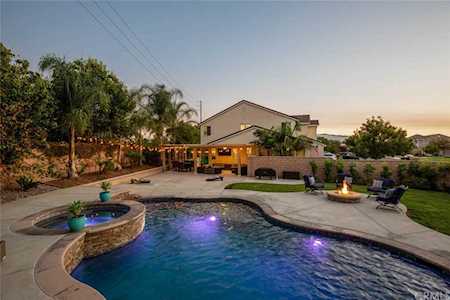 14207 Rolling Stream Place Eastvale, CA 92880