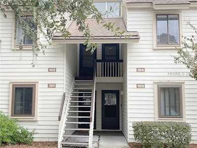 25 Deallyon Ave #104 Hilton Head Island, SC 29928