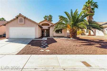 4917 Yellow Pine Ln Las Vegas, NV 89130