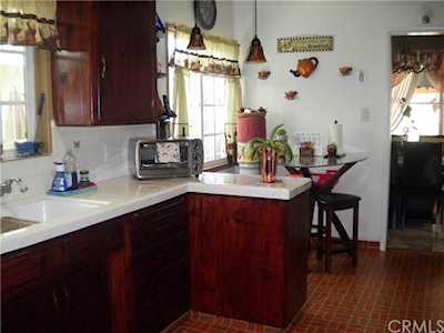 652 W 118th St Los Angeles, CA 90044