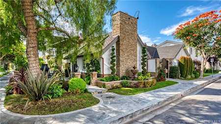 621 Acacia Corona Del Mar, CA 92625
