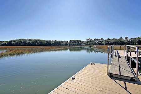 1198 Crab Walk Charleston, SC 29412