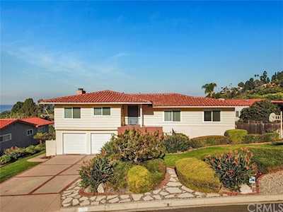 1033 Via Zumaya Palos Verdes Estates, CA 90274