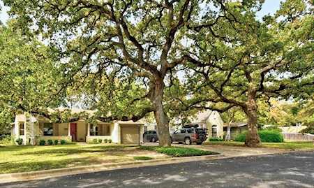 1906 Vista LN Austin, TX 78703