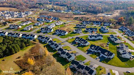 10 Pointe West Dr Halfmoon, NY 120654600