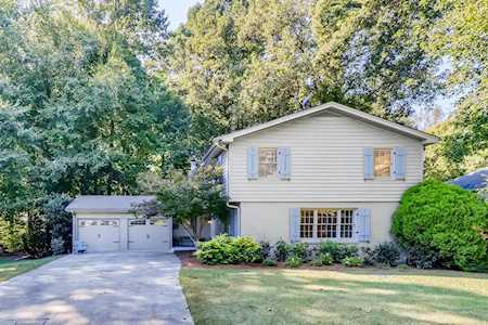 4966 Cambridge Dr Dunwoody, GA 30338