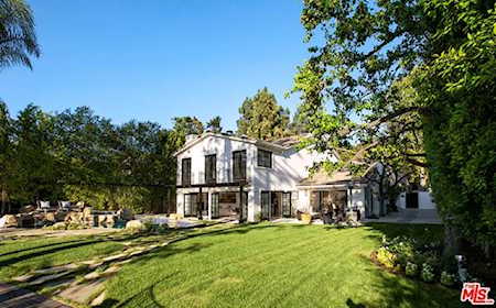 9653 Wendover Drive Beverly Hills, CA 90210