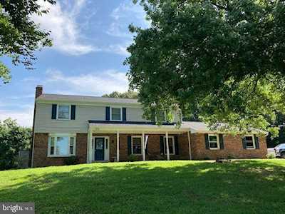 1201 Harmony Ln Owings, MD 20736