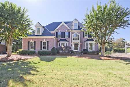 1718 Mulberry Lake Dr Dacula, GA 30019