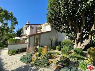 17104 Palisades Circle Pacific Palisades, CA 90272