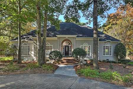 4132 Old Course Dr Charlotte, NC 28277
